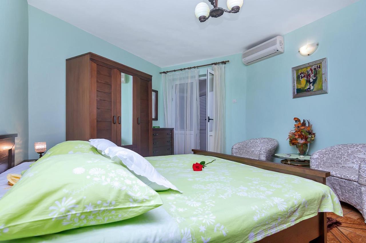 Villa Lory Makarská Exteriér fotografie