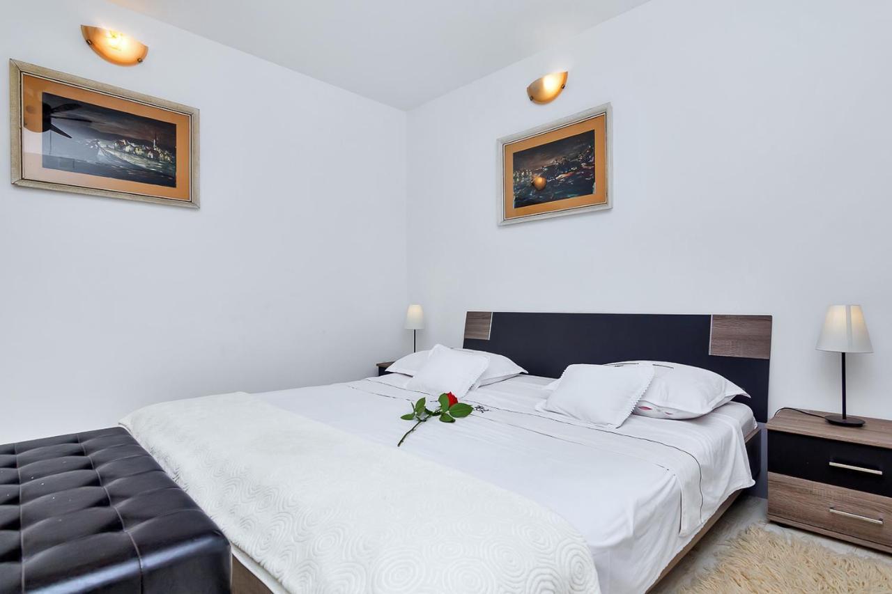 Villa Lory Makarská Exteriér fotografie